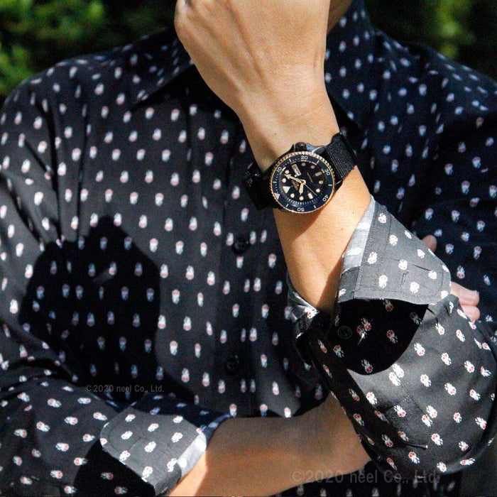 Seiko 5 Sports Automatic herenhorloge met blauwe wijzerplaat en zwarte NATO-band - SBSA098