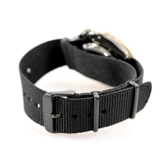 Seiko 5 Sports Automatic herenhorloge met blauwe wijzerplaat en zwarte NATO-band - SBSA098