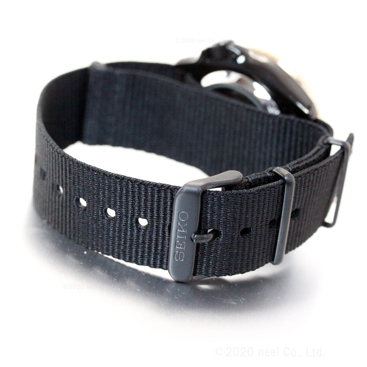 Seiko 5 Sports Automatic herenhorloge met blauwe wijzerplaat en zwarte NATO-band - SBSA098